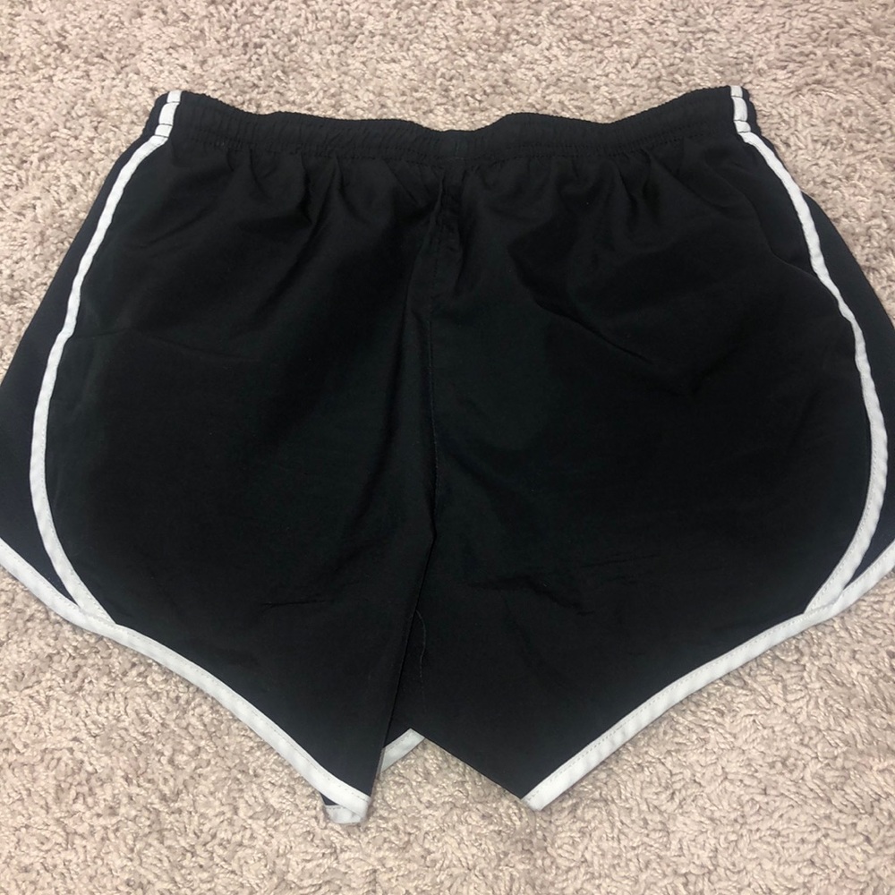 Nike Shorts - Picture 2 of 4